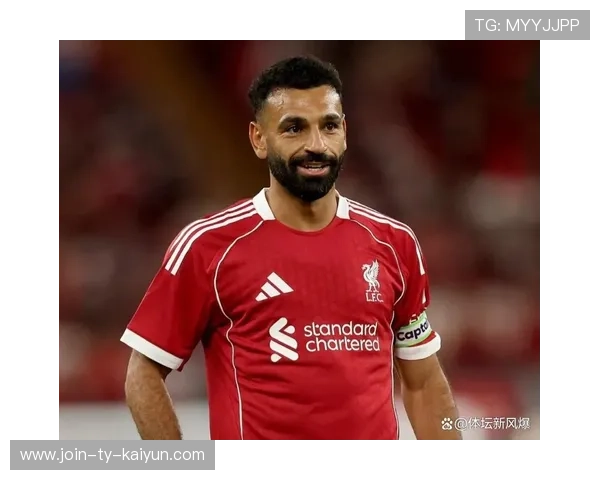 利物浦边路渗透创造良机，萨拉赫打门被封